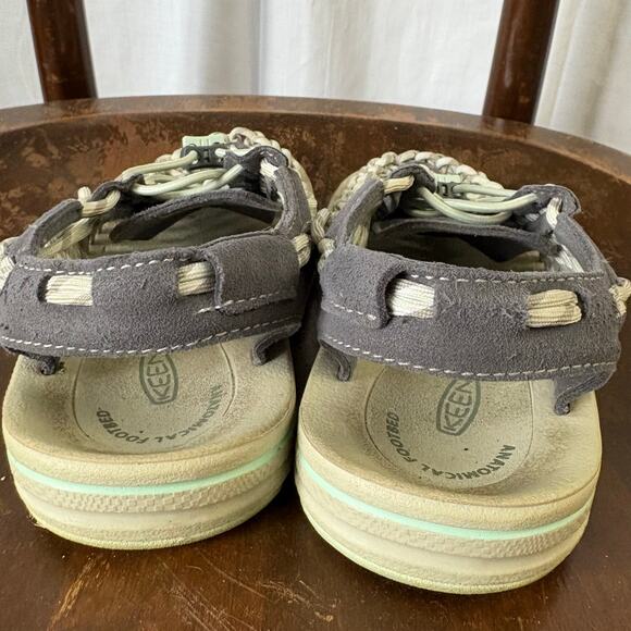 Keen UNEEK Paracord Upper + Bungee Adjustment Water Shoe Sandal, Women 6.5, Gray - Picture 6 of 7
